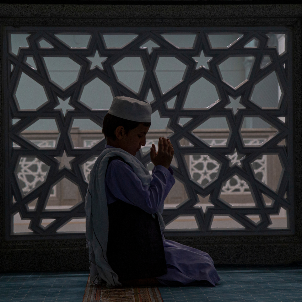 دعاء لأوقات الشدة: أهمية ومعنى دعاء "اللهم إني أعوذ بك من الهم والحزن"